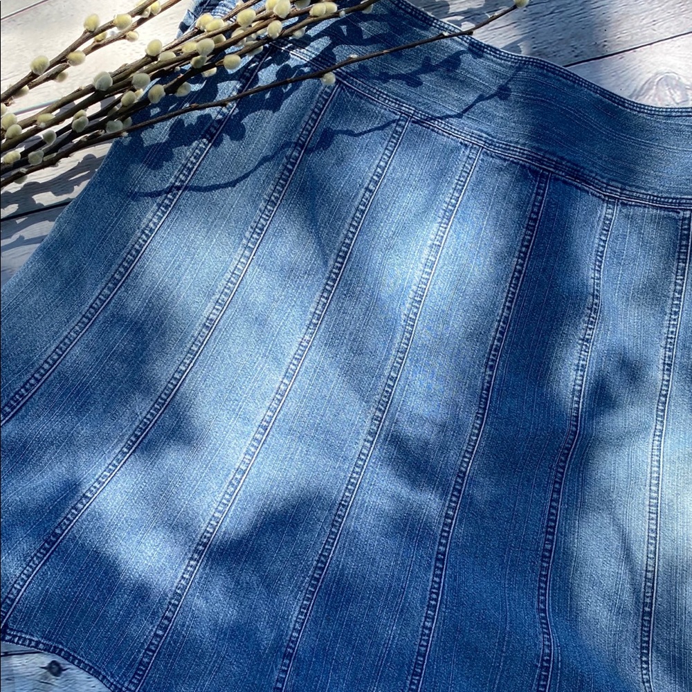 Van Heusen Distressed Denim Skirt SZ 14